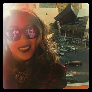 Meet your Posher, Bella